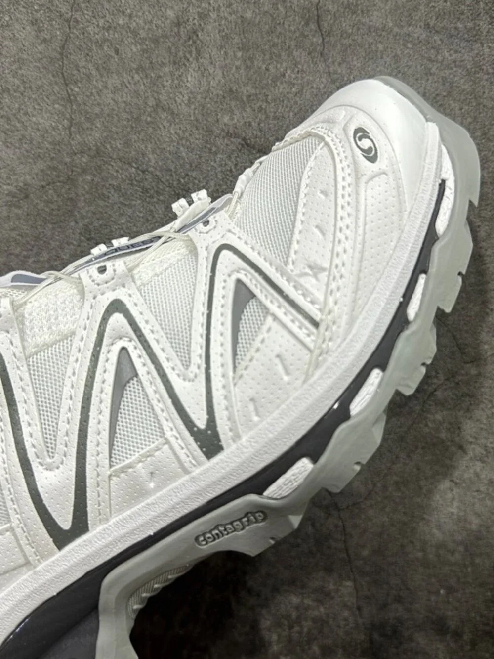 SALOMON XT-Quest Outdoor Performance Shoes, Unisex, White